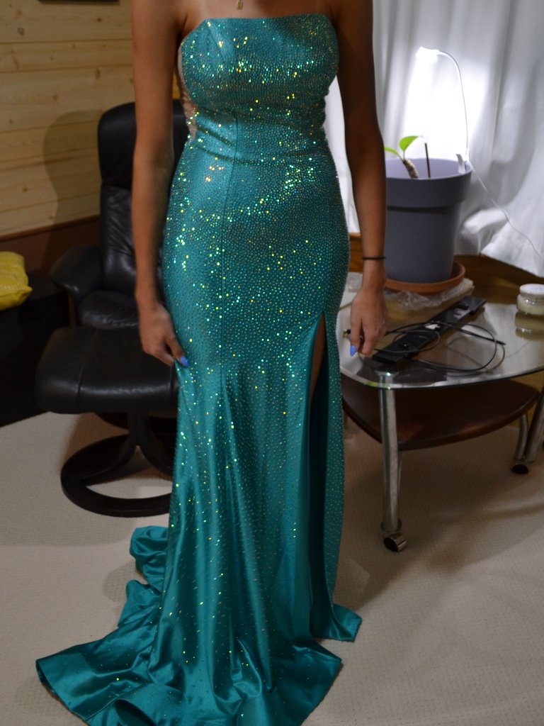 Sherri Hill Formal Dress.